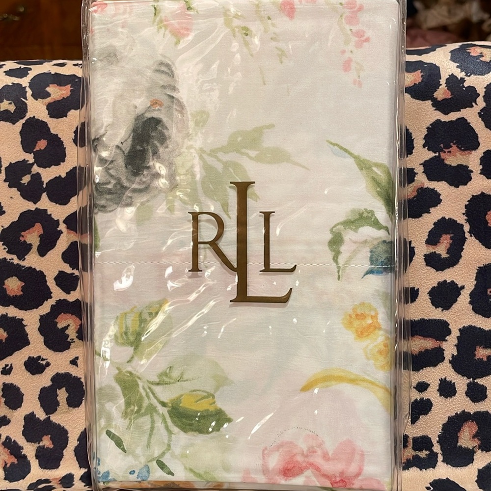 RALPH LAUREN PILLOWCASES size STANDARD